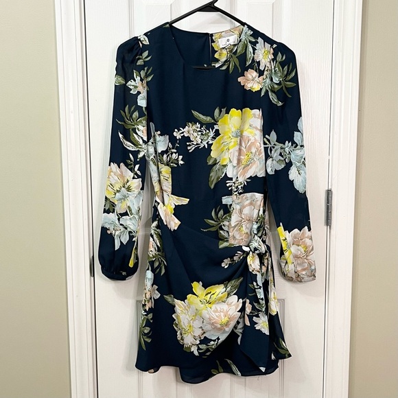NWT Socialite Floral Mini Dress Women’s Size XS - Picture 3 of 9